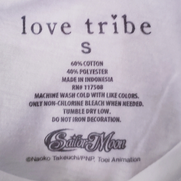 Sailor Moon Woman White Graphic Short Sleeve Tee Shirt Size Small - Picture 4 of 4